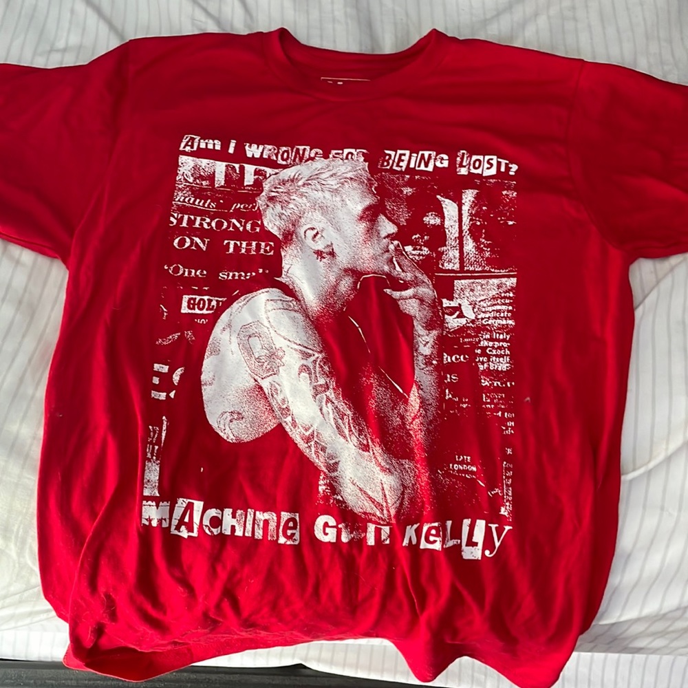 MACHINE GUN KELLY TEE